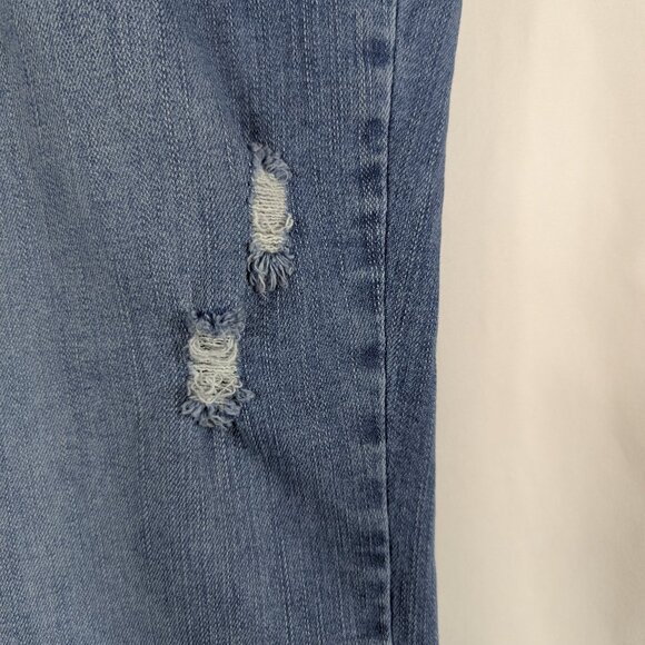 Torrid Bombshell Straight Leg Blue Jeans Distressed Womens Plus Size 24S Short - Picture 5 of 8